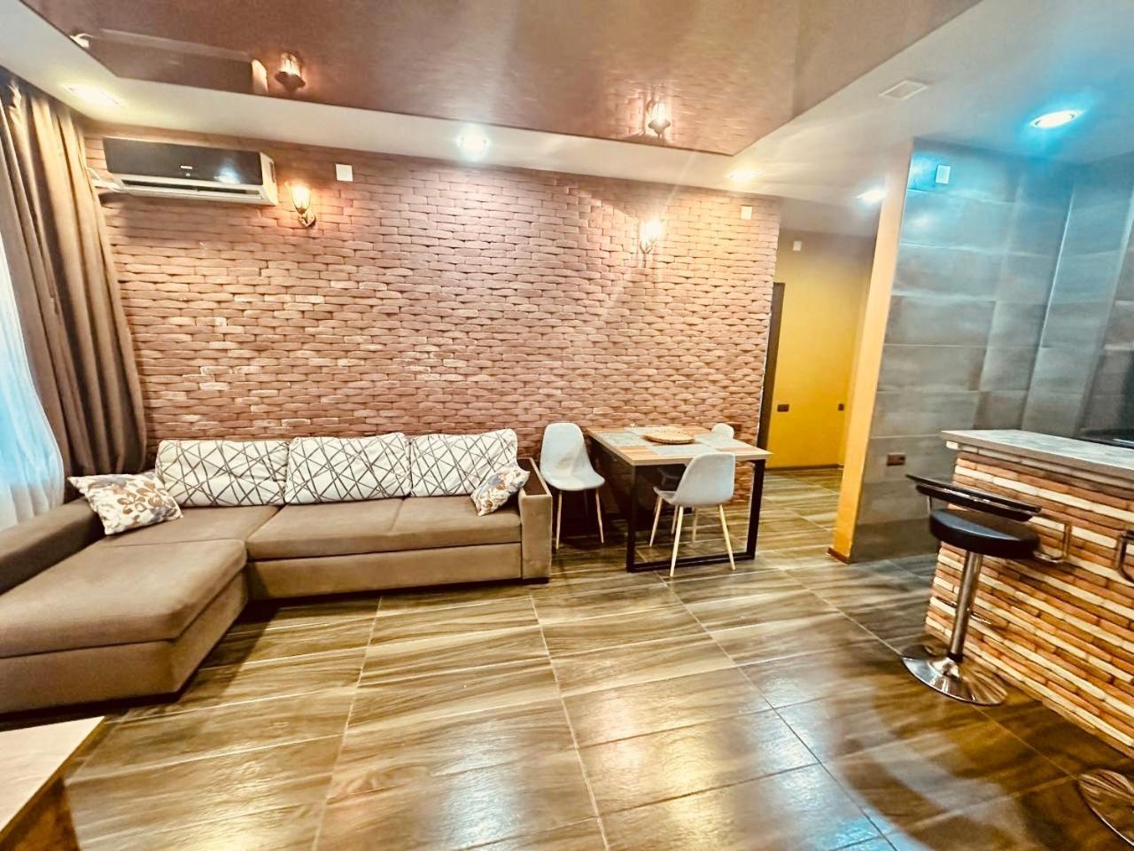 Marnika Apartment Batumi Exterior foto